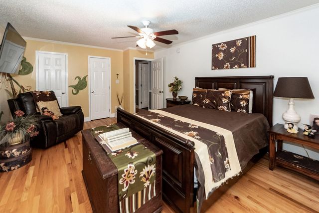 194 Pecan Drive, Summerville, SC 29483