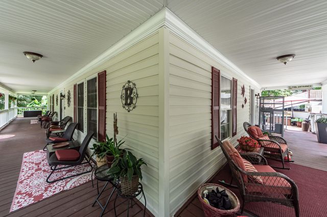 194 Pecan Drive, Summerville, SC 29483