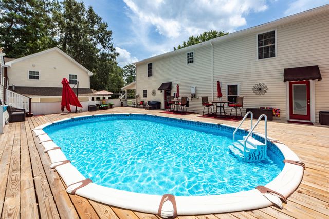 194 Pecan Drive, Summerville, SC 29483