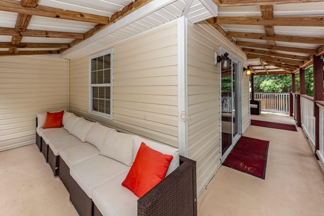 194 Pecan Drive, Summerville, SC 29483