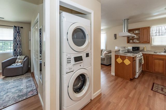 194 Pecan Drive, Summerville, SC 29483