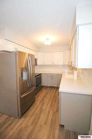 8509 Horizon Drive, Lincoln, NE 68505