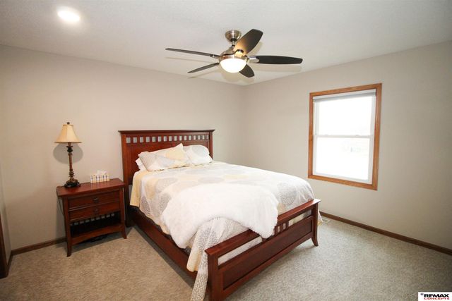 8509 Horizon Drive, Lincoln, NE 68505