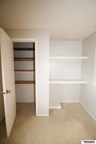 8509 Horizon Drive, Lincoln, NE 68505