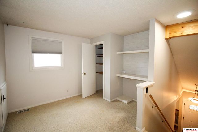 8509 Horizon Drive, Lincoln, NE 68505