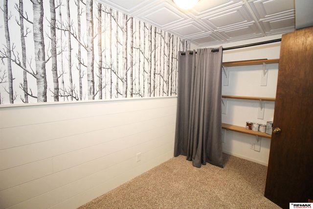 8509 Horizon Drive, Lincoln, NE 68505