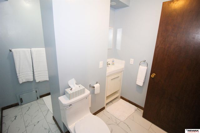 8509 Horizon Drive, Lincoln, NE 68505