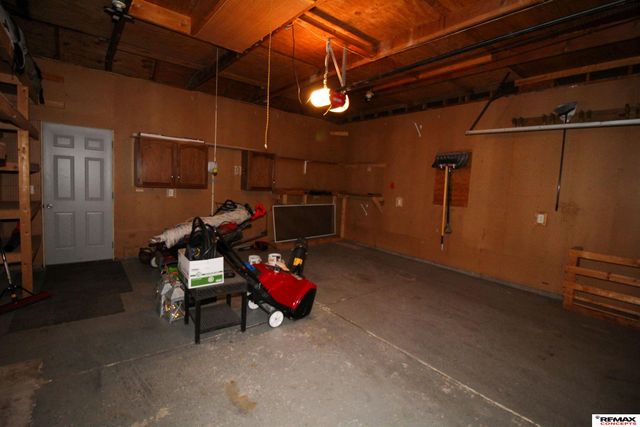 8509 Horizon Drive, Lincoln, NE 68505