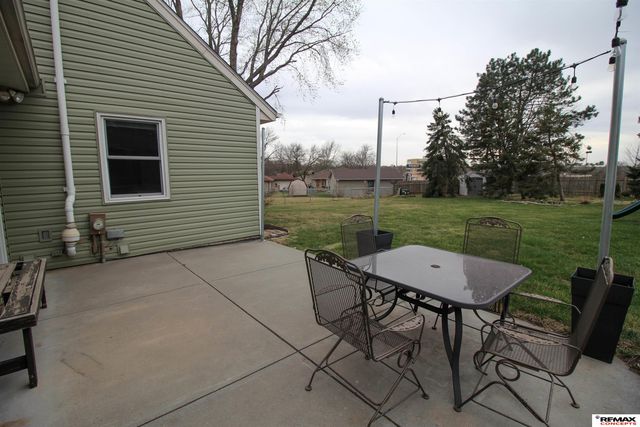 8509 Horizon Drive, Lincoln, NE 68505