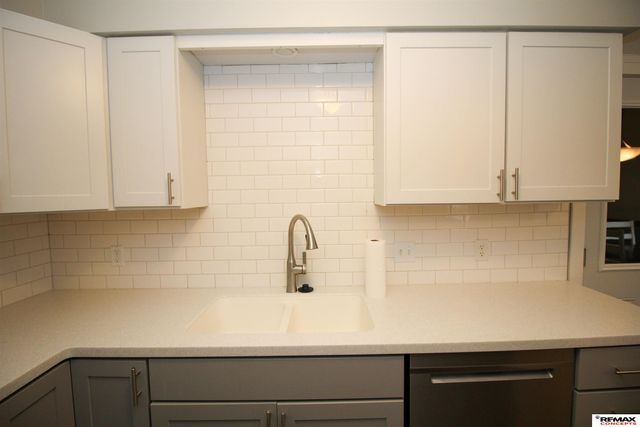 8509 Horizon Drive, Lincoln, NE 68505