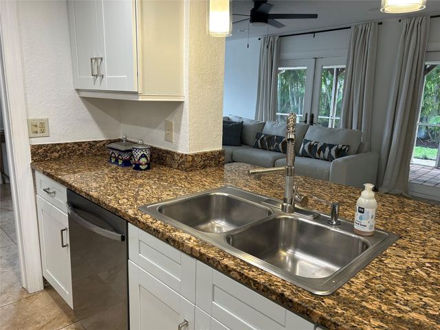 4431 NE 28th Ave, Lighthouse Point, FL 33064