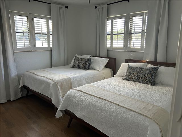 4431 NE 28th Ave, Lighthouse Point, FL 33064