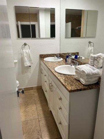 4431 NE 28th Ave, Lighthouse Point, FL 33064