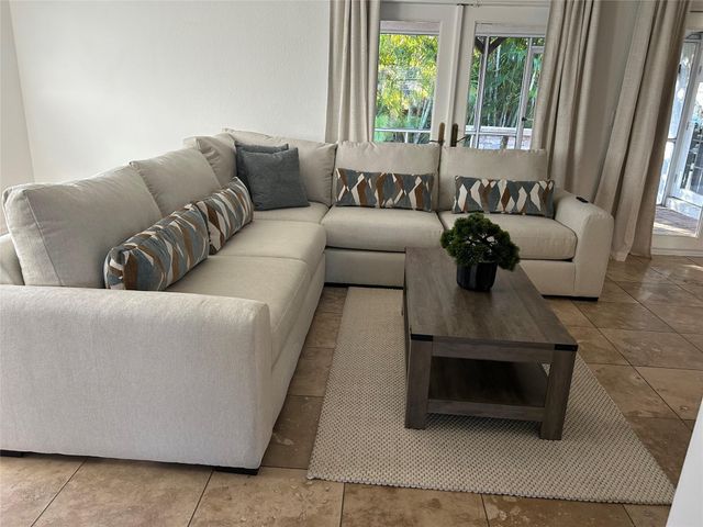 4431 NE 28th Ave, Lighthouse Point, FL 33064