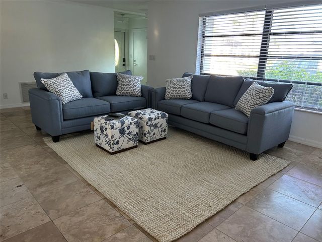 4431 NE 28th Ave, Lighthouse Point, FL 33064