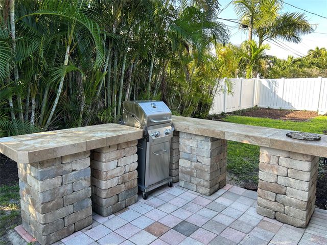 4431 NE 28th Ave, Lighthouse Point, FL 33064