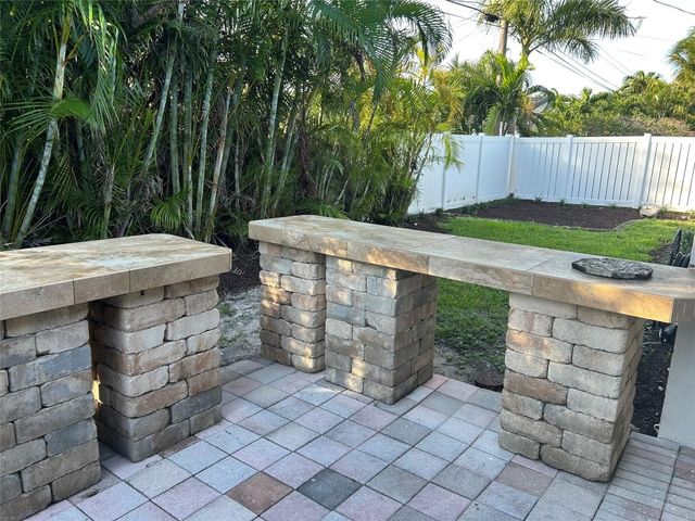 4431 NE 28th Avenue, Lighthouse Point, FL 33064