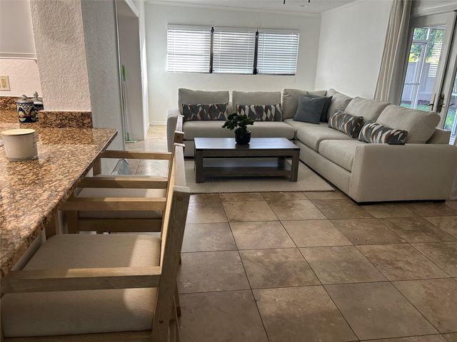 4431 NE 28th Ave, Lighthouse Point, FL 33064