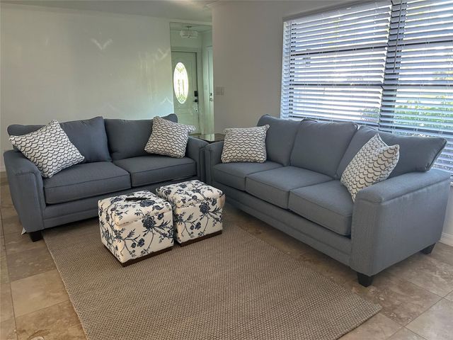 4431 NE 28th Ave, Lighthouse Point, FL 33064