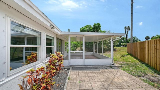 2512 POST ROAD, Sarasota, FL 34231