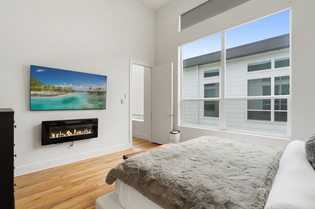 5802 Lindell Avenue 102, Dallas, TX 75206