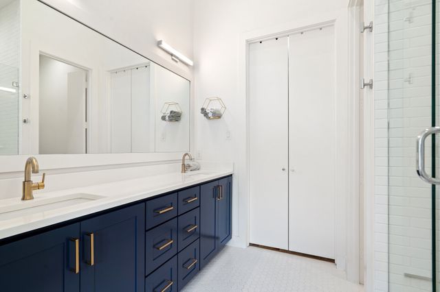 5802 Lindell Avenue 102, Dallas, TX 75206