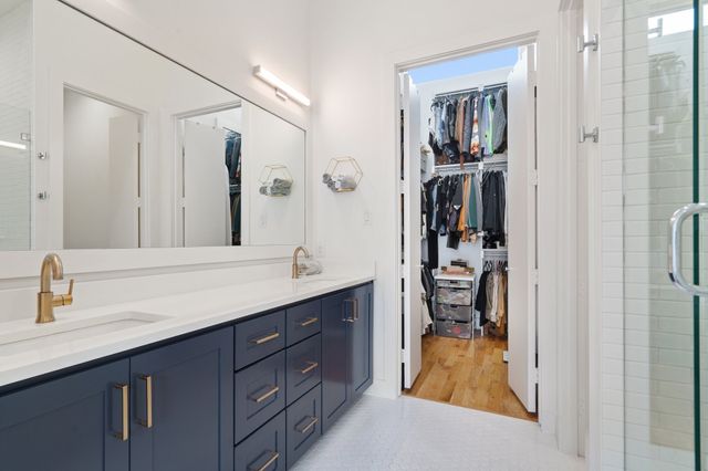 5802 Lindell Avenue 102, Dallas, TX 75206