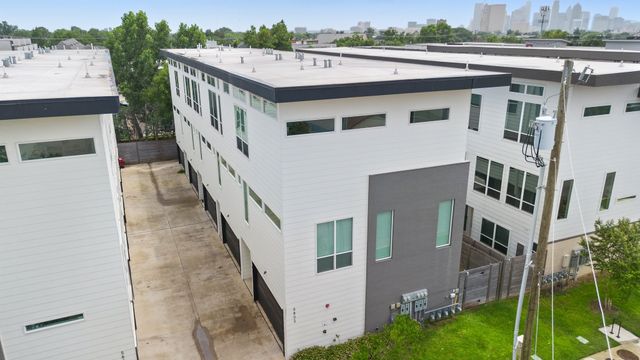 5802 Lindell Avenue 102, Dallas, TX 75206