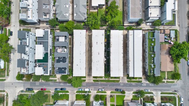 5802 Lindell Avenue 102, Dallas, TX 75206