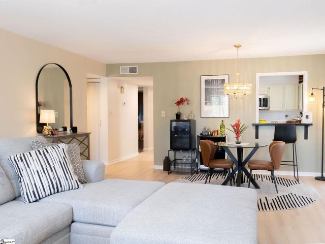 2101 Northlake Drive, Anderson, SC 29625