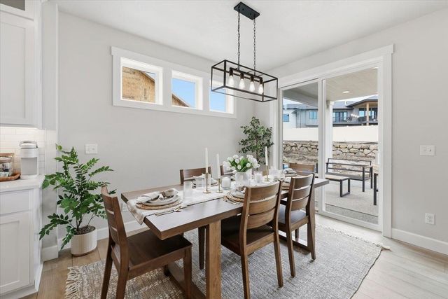 1304 S Manifold Rd, Spokane Valley, WA 99016