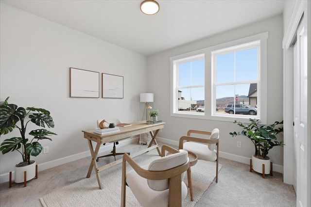 1304 S Manifold Rd, Spokane Valley, WA 99016