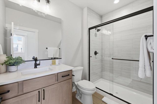 1304 S Manifold Rd, Spokane Valley, WA 99016