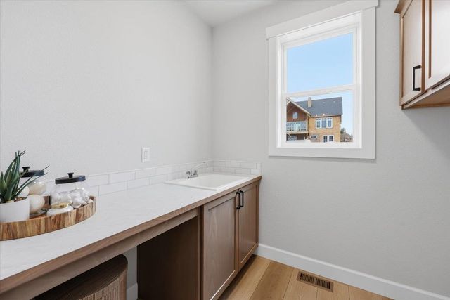 1304 S Manifold Rd, Spokane Valley, WA 99016