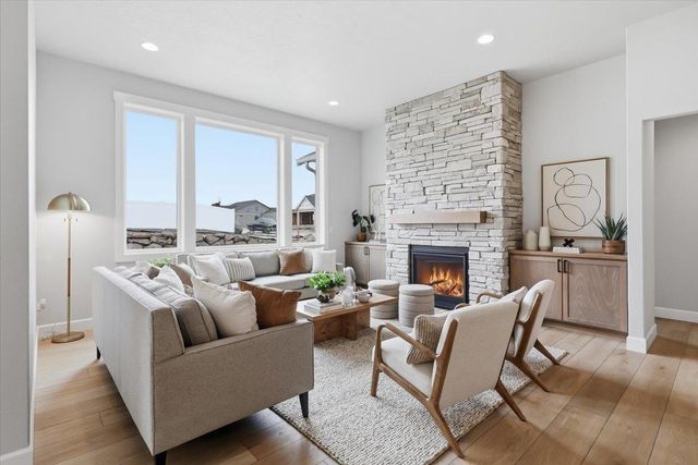 1304 S Manifold Rd, Spokane Valley, WA 99016