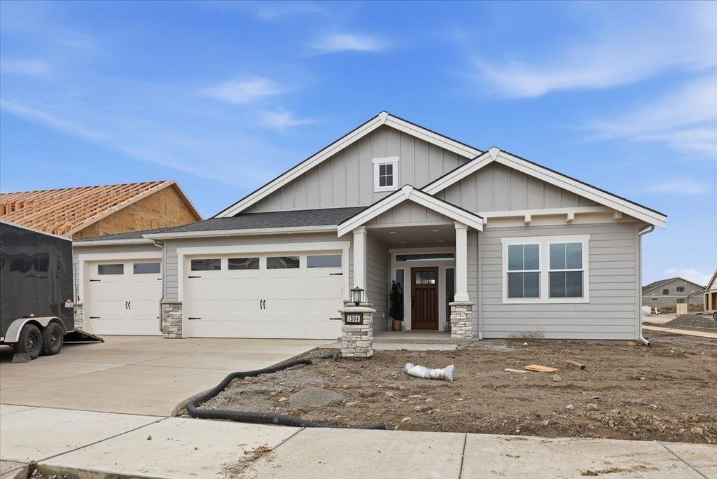1304 S Manifold Rd, Spokane Valley, WA 99016