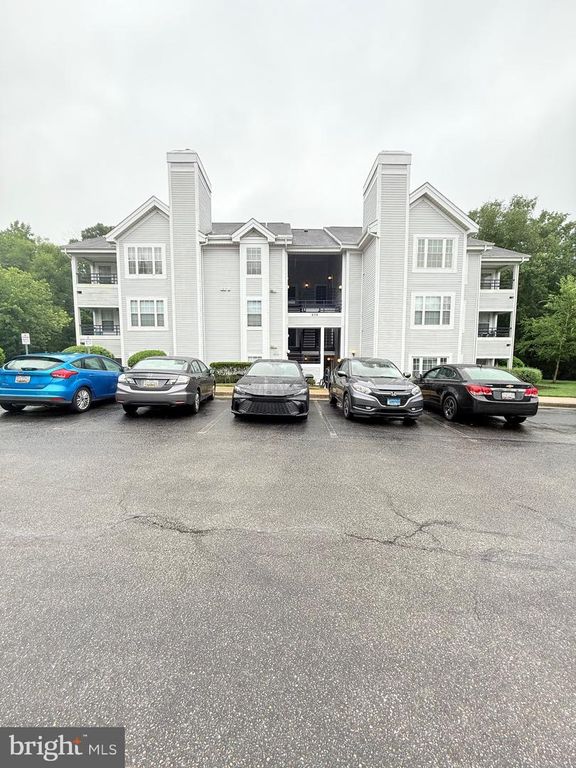 604 ROLLING HILL WALK #104, Odenton, MD 21113