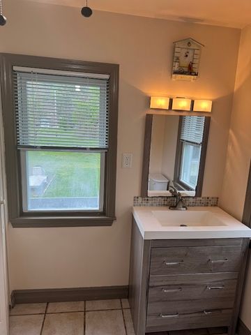 101 Linden St, Shaler, PA 15116