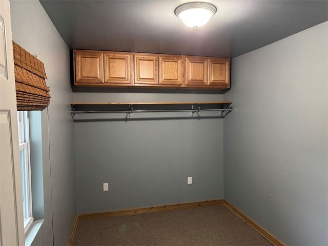 101 Linden St, Shaler, PA 15116