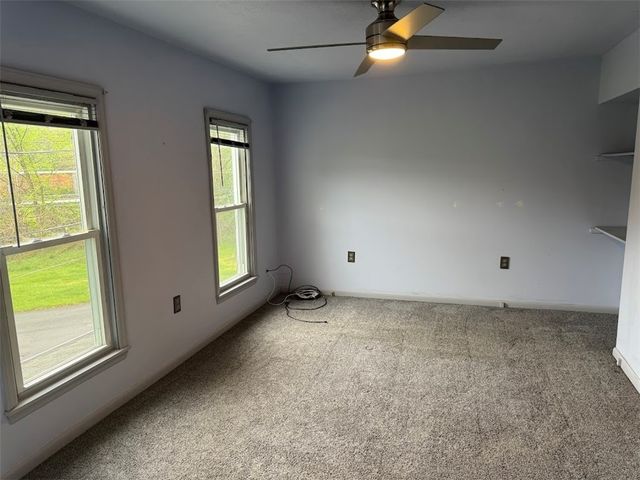 101 Linden St, Shaler, PA 15116