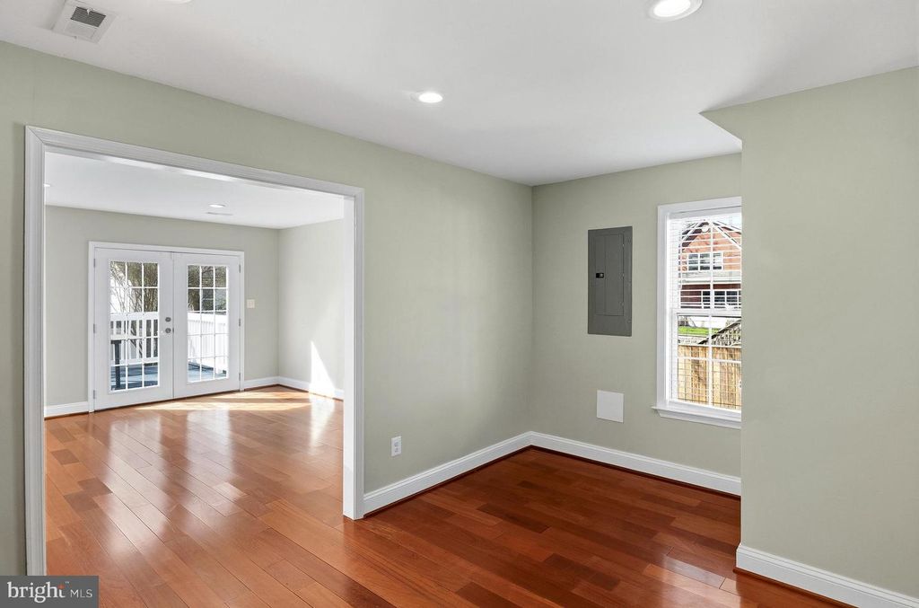 Image 14 of property listing at 8254 D ST, Chesapeake Beach, MD 20732