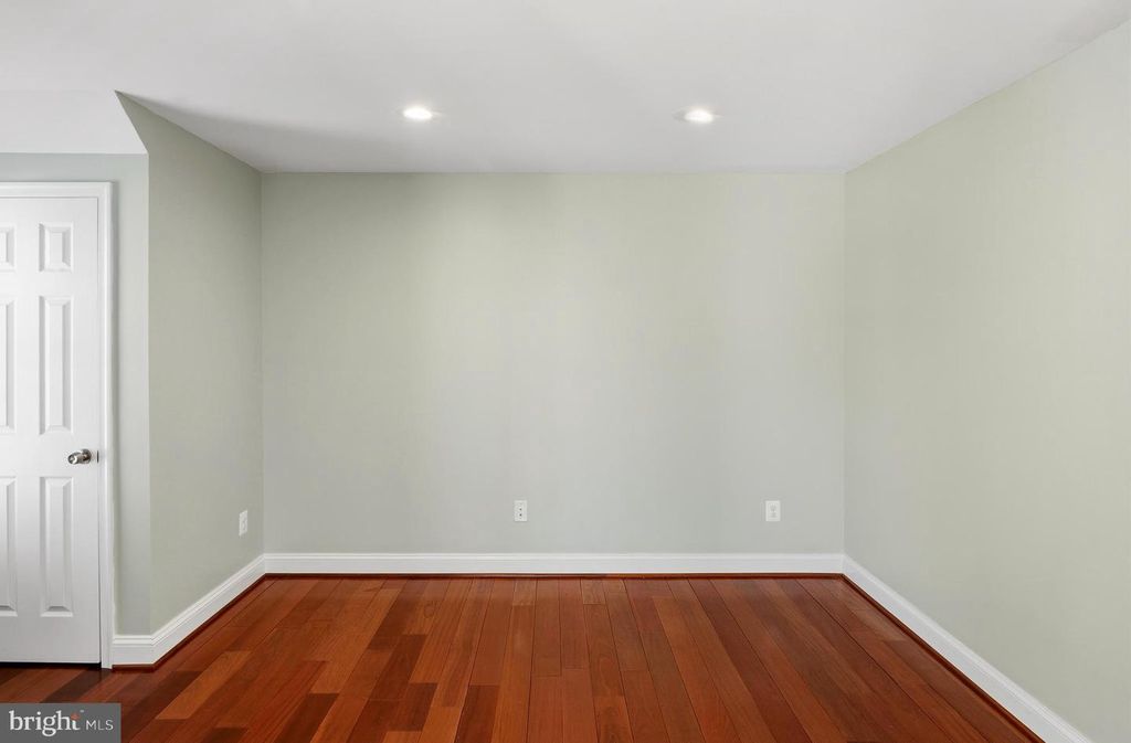 Image 15 of property listing at 8254 D ST, Chesapeake Beach, MD 20732