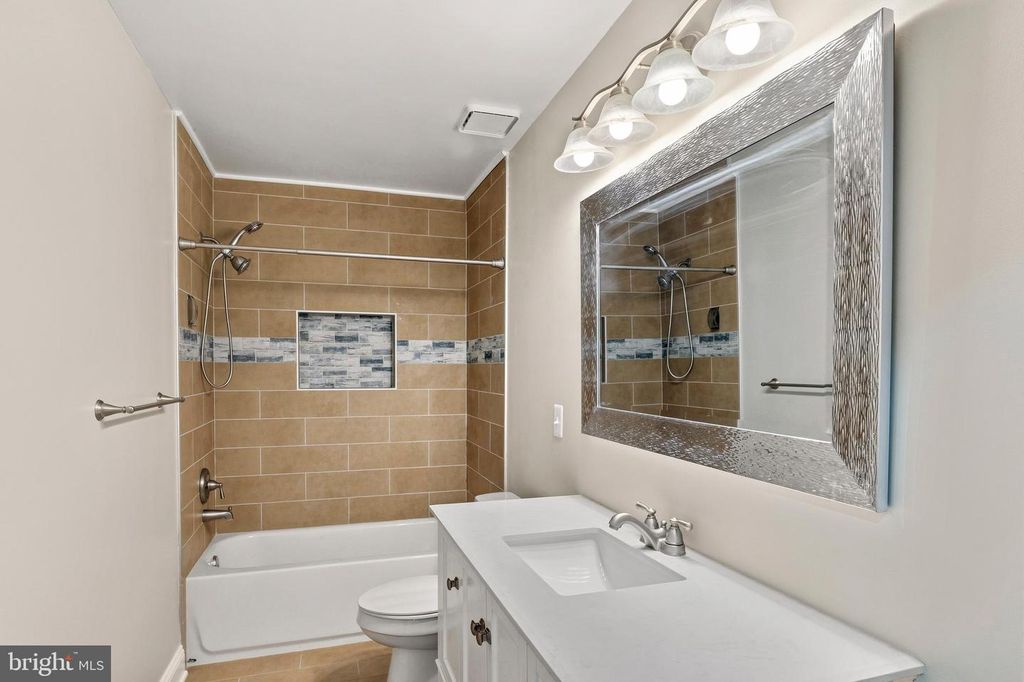 Image 31 of property listing at 8254 D ST, Chesapeake Beach, MD 20732