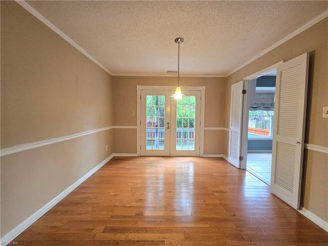 226 Queens WAY, Norfolk, VA 23517