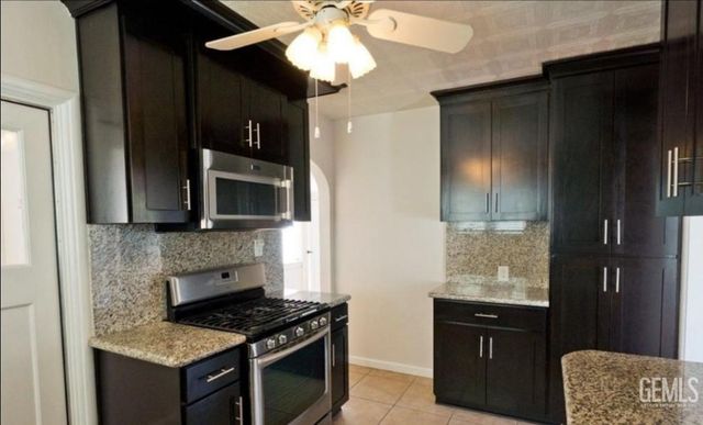 2880 N Inyo Street, Bakersfield, CA 93305