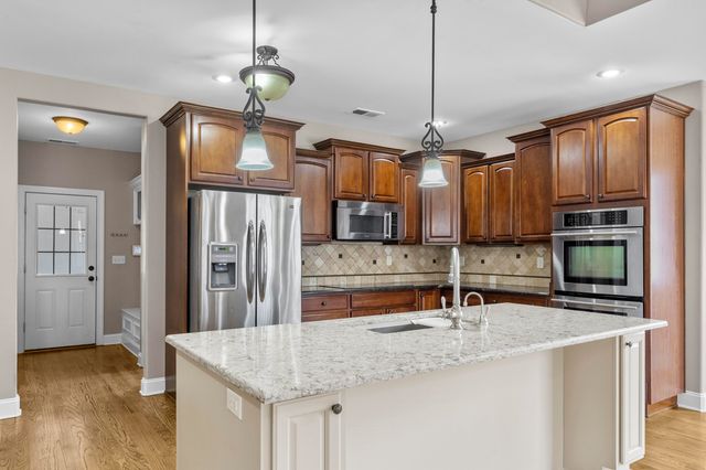 6098 AUBREY RANCH DR, Arlington, TN 38002