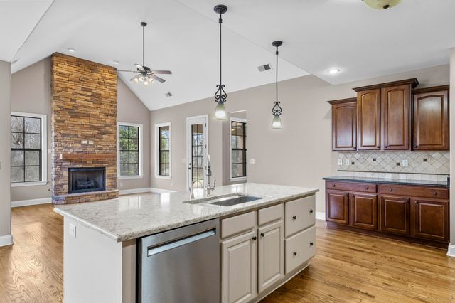 6098 AUBREY RANCH DR, Arlington, TN 38002