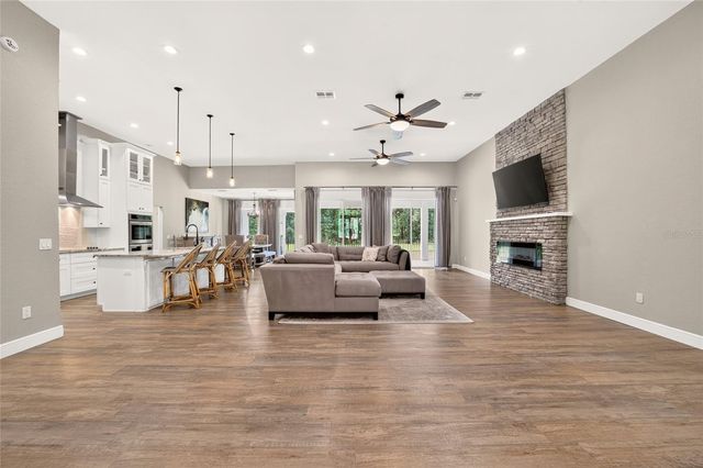 5854 NE 43RD LANE ROAD, Silver Springs, FL 34488