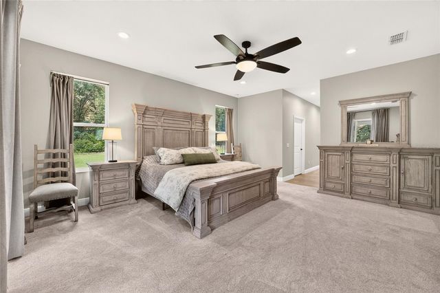 5854 NE 43RD LANE ROAD, Silver Springs, FL 34488