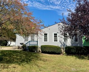 230 Floral Avenue, Troy, OH 45373